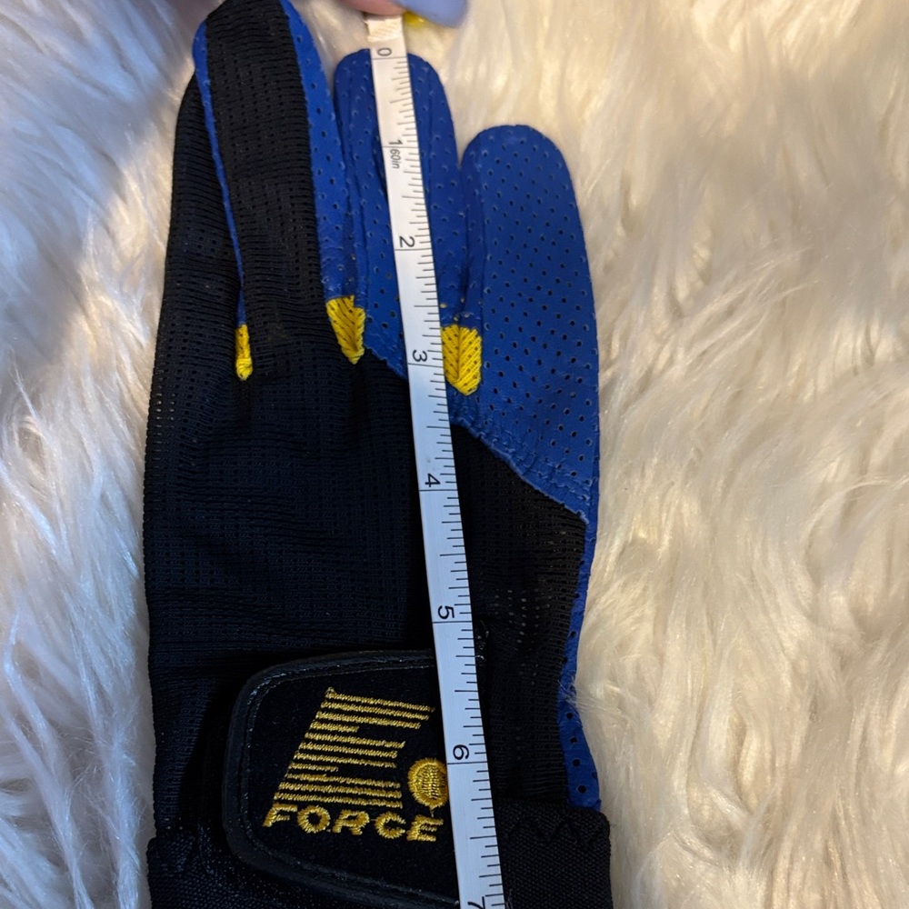 New Chill Racquetball Glove - Blue and Black - Picture 5 of 9